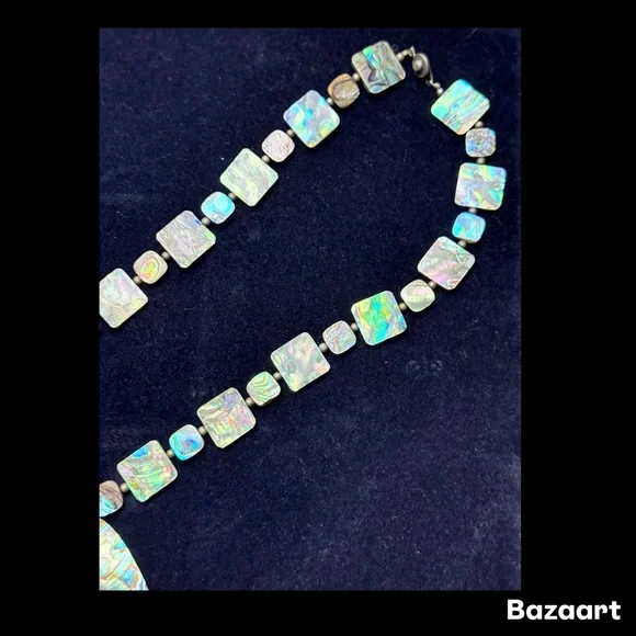 Vintage Iridescent Abalone Shell Necklace - Picture 4 of 11